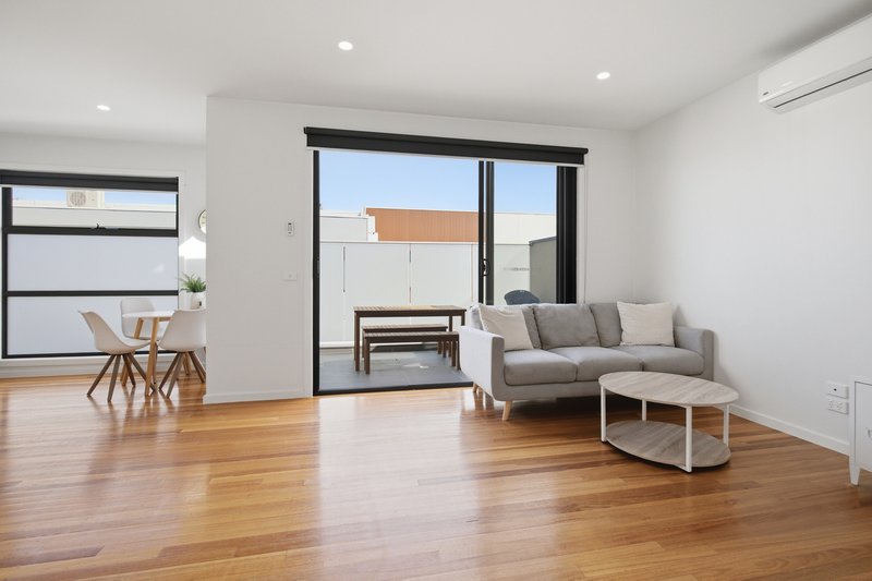 Photo - 3/50 Adele Avenue, Ferntree Gully VIC 3156 - Image 3