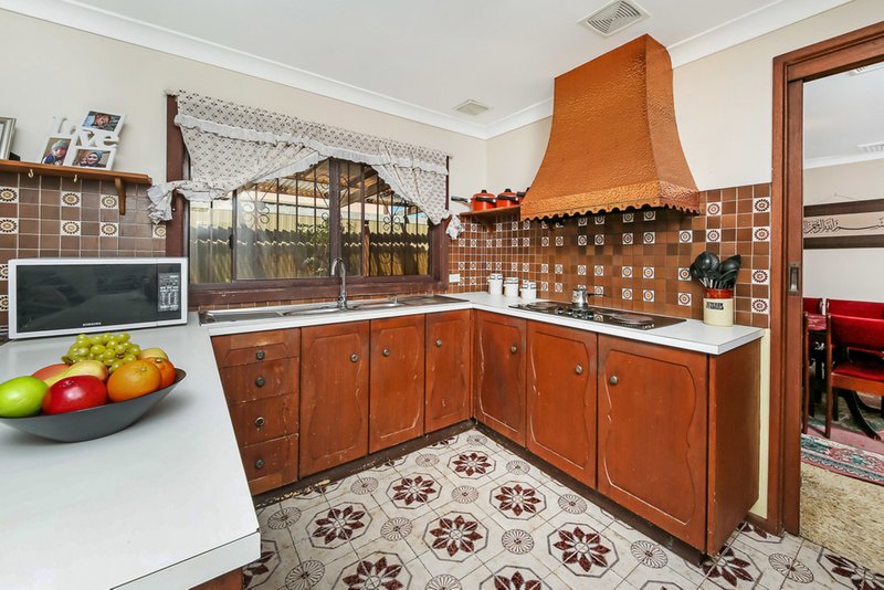 Photo - 350 Marion Street, Condell Park NSW 2200 - Image 4