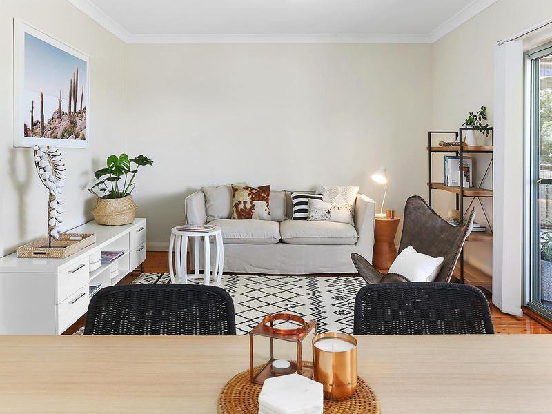 Photo - 3/50 Robertson Street, Coniston NSW 2500 - Image 1