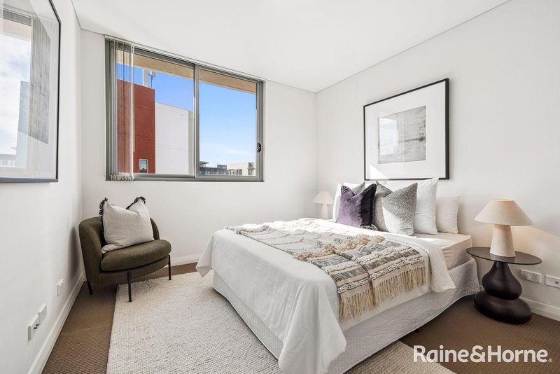 Photo - 3501/42-44 Pemberton Street, Botany NSW 2019 - Image 4