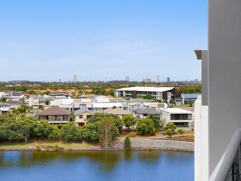 Photo - 3504/397 Christine Avenue, Varsity Lakes QLD 4227 - Image 5