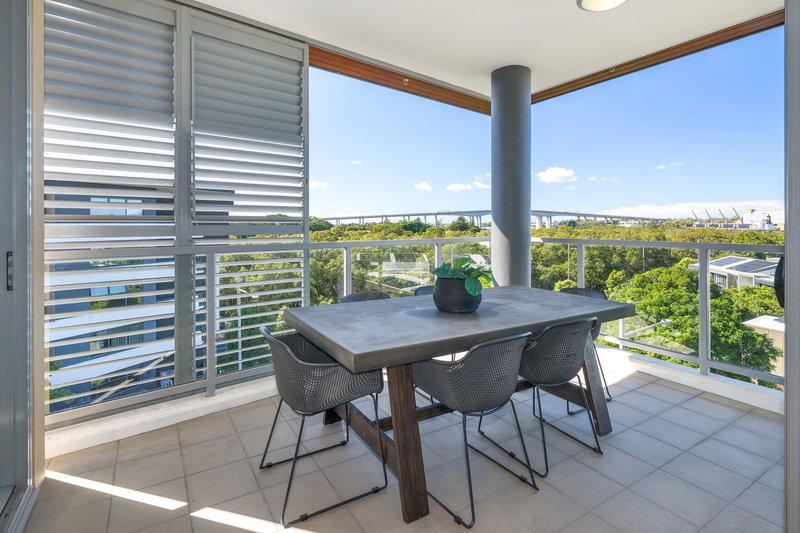 Photo - 3507/126 Parkside Circuit, Hamilton QLD 4007 - Image 3