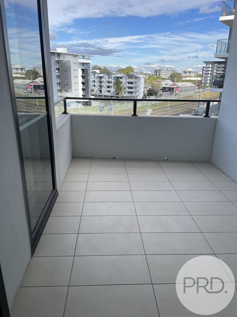 Photo - 3507/29 Station Street  ( Known As 16 Aspinall Street) , Nundah QLD 4012 - Image 6