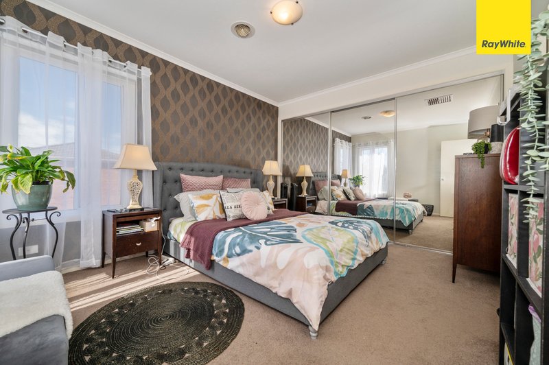 Photo - 3/51-55 Tullidge Street, Melton VIC 3337 - Image 13