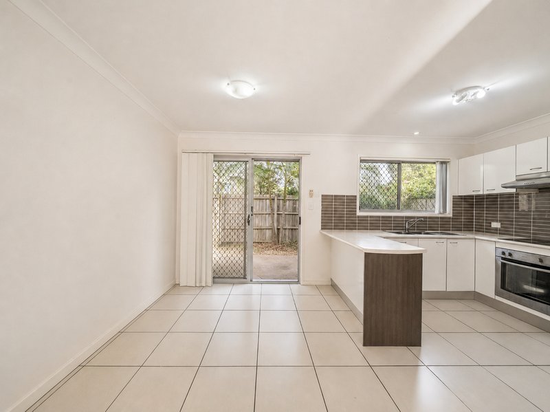 Photo - 35/1 Archer Close, North Lakes QLD 4509 - Image 3