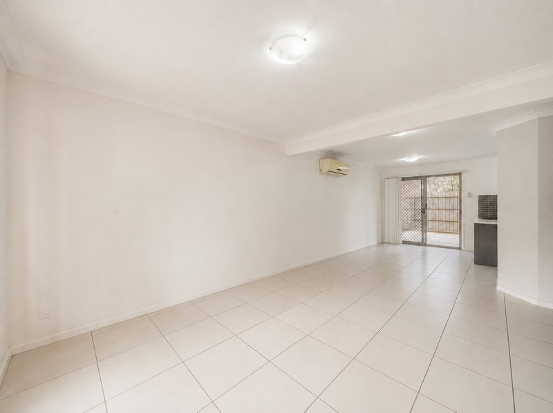 Photo - 35/1 Archer Close, North Lakes QLD 4509 - Image 7