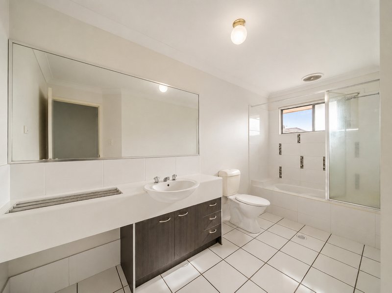 Photo - 35/1 Archer Close, North Lakes QLD 4509 - Image 10