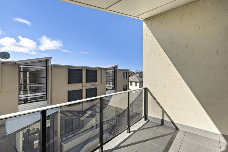 Photo - 35/1 Gungahlin Place, Gungahlin ACT 2912 - Image 10