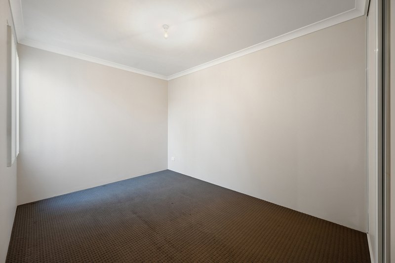 Photo - 351 Lambeth Circle, Wellard WA 6170 - Image 19