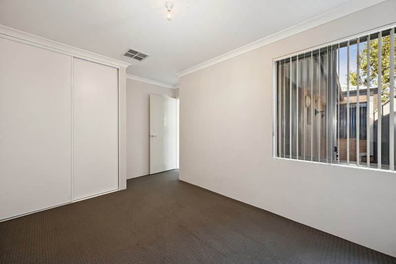 Photo - 351 Lambeth Circle, Wellard WA 6170 - Image 20