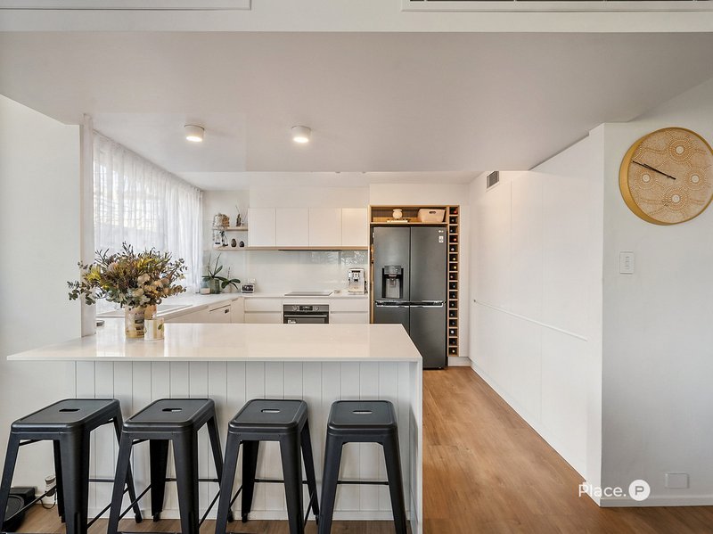 Photo - 3/51 Marine Parade, Redcliffe QLD 4020 - Image 10