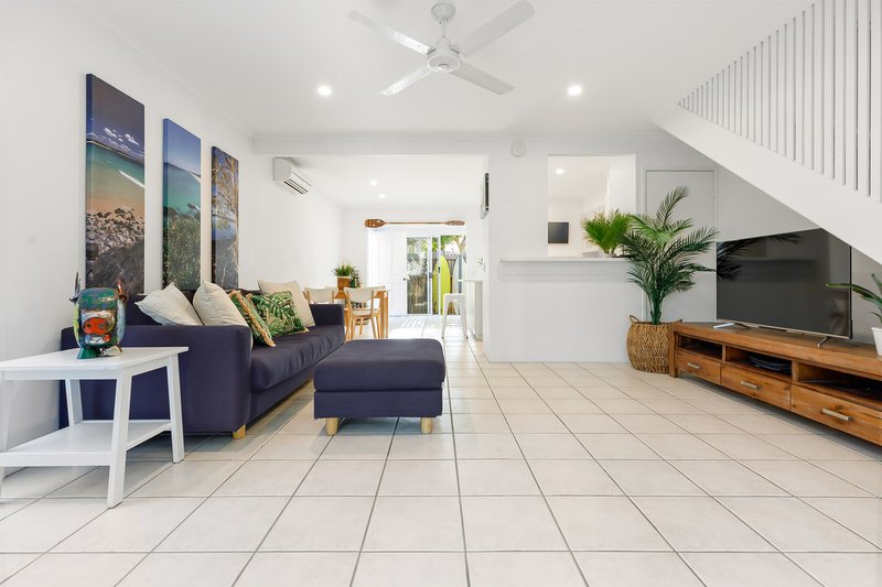 Photo - 3/51 Southern Cross Parade, Sunrise Beach QLD 4567 - Image 7