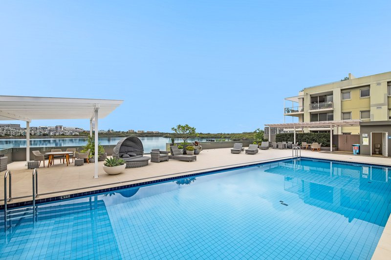 Photo - 351/46 Baywater Drive, Wentworth Point NSW 2127 - Image 8