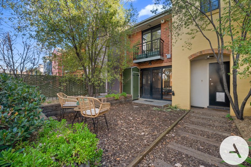Photo - 35/19 Ijong Street, Braddon ACT 2612 - Image 1