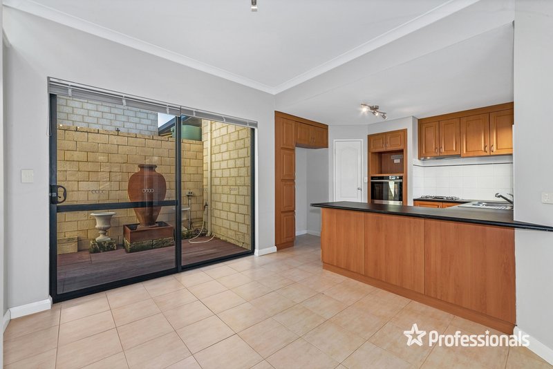 Photo - 3/52-54 Lewington Street, Rockingham WA 6168 - Image 4