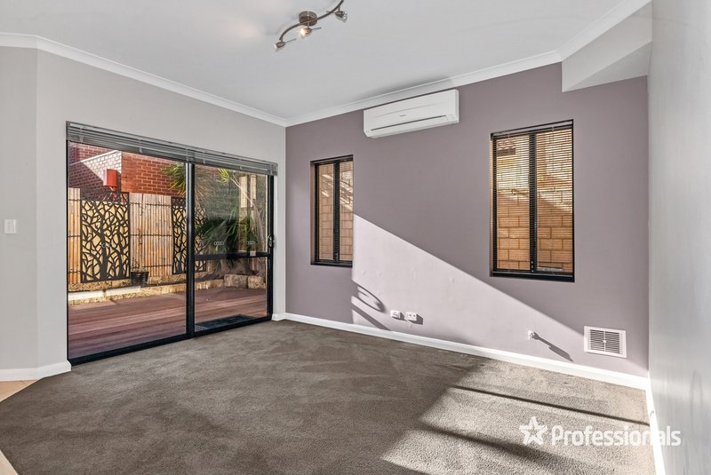 Photo - 3/52-54 Lewington Street, Rockingham WA 6168 - Image 5