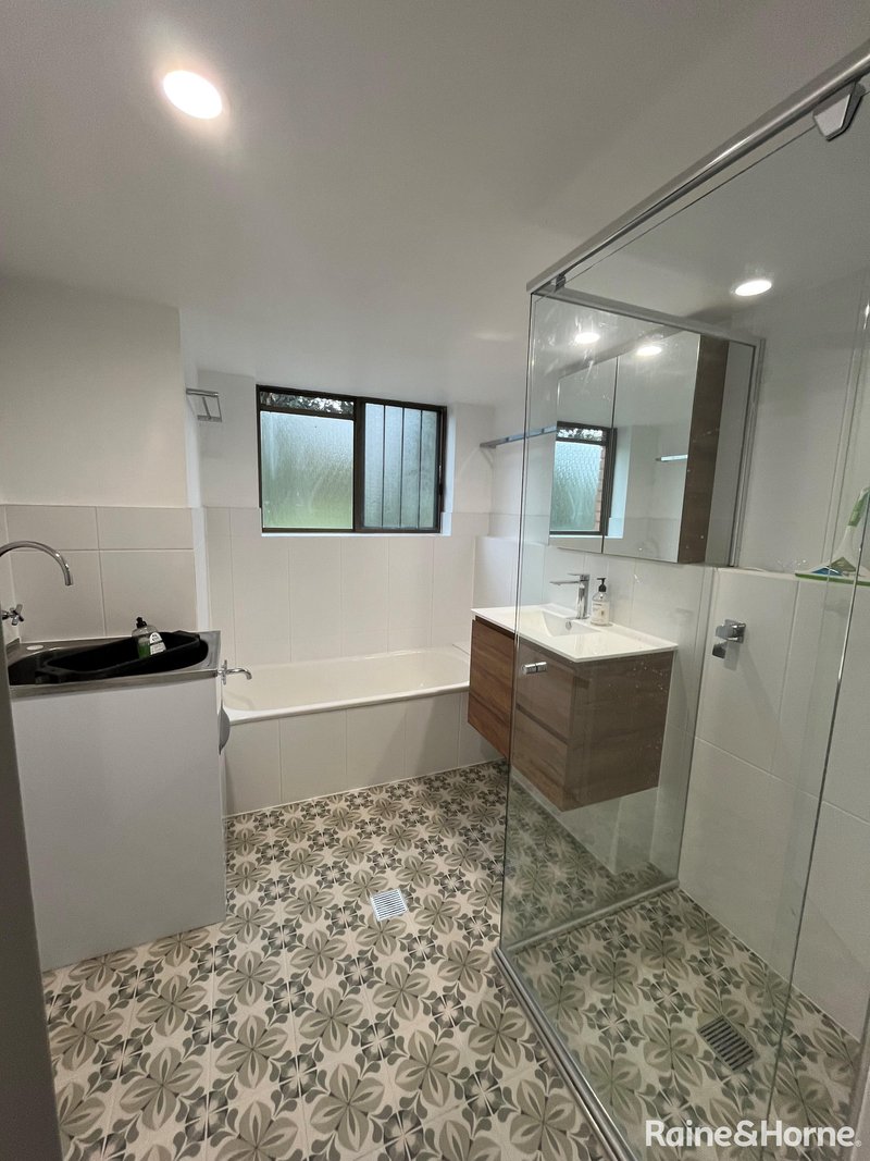 Photo - 3/52 Bellevue Terrace, St Lucia QLD 4067 - Image 4