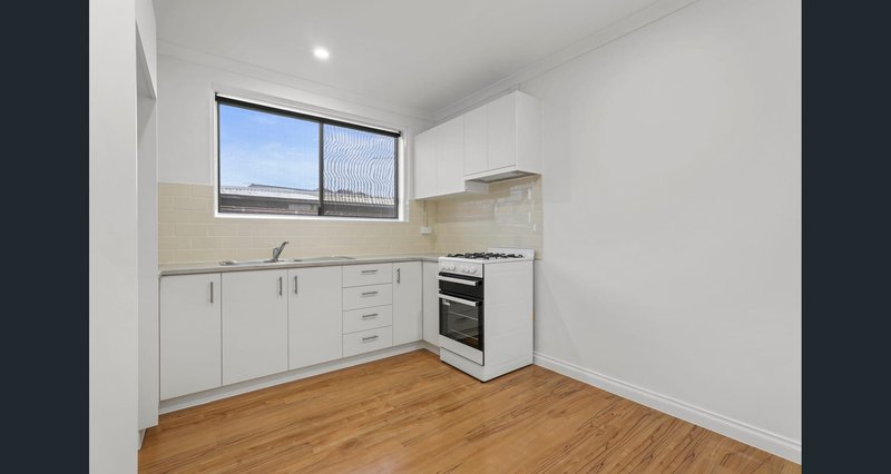 Photo - 3/52 Dunstan Parade, Campbellfield VIC 3061 - Image 2
