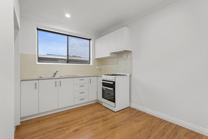 Photo - 3/52 Dunstan Parade, Campbellfield VIC 3061 - Image 4