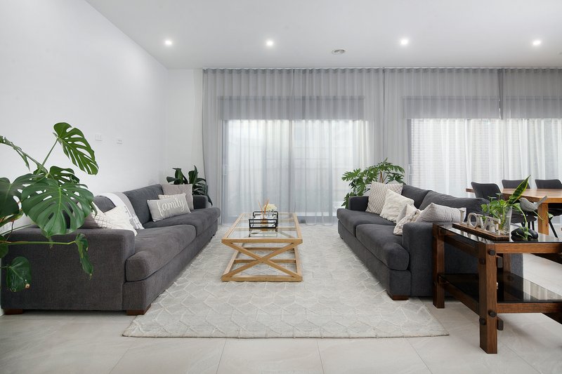 Photo - 3/52 Edward Street, Langwarrin VIC 3910 - Image 3