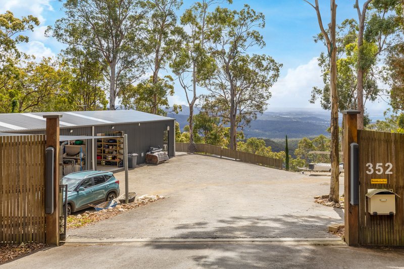 Photo - 352 Henri Robert Drive, Clagiraba QLD 4211 - Image 6