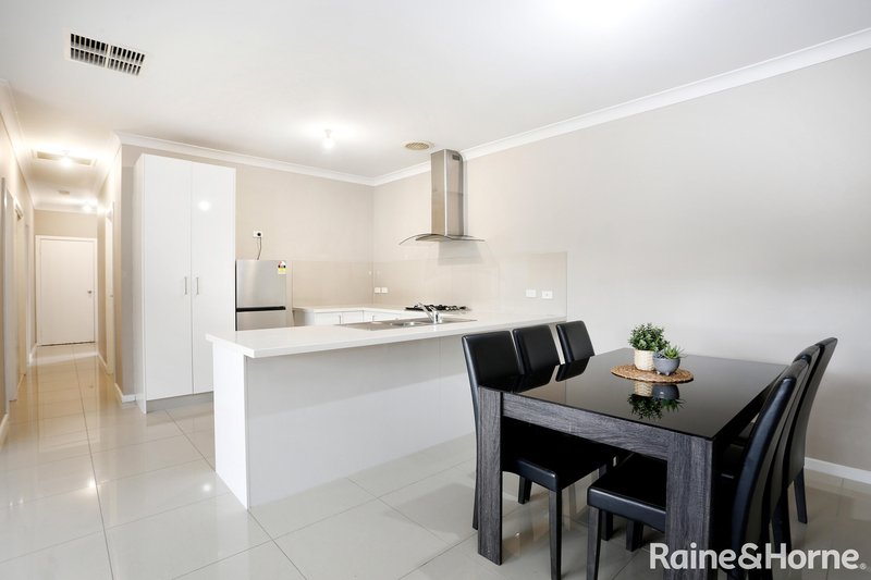 Photo - 3/52 Jacana Avenue, Broadmeadows VIC 3047 - Image 4