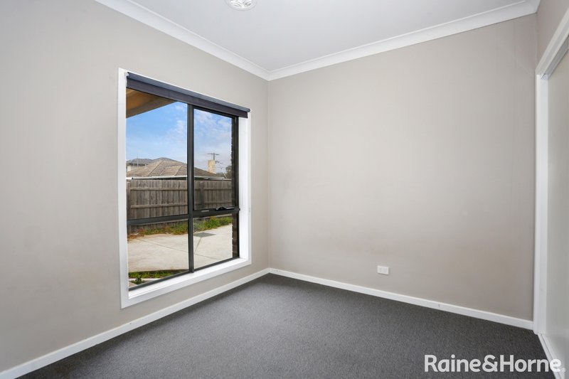 Photo - 3/52 Jacana Avenue, Broadmeadows VIC 3047 - Image 6