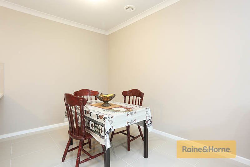 Photo - 3/52 Jacana Avenue, Broadmeadows VIC 3047 - Image 5