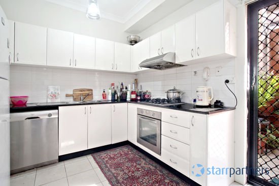 Photo - 3/52 Restwell Street, Bankstown NSW 2200 - Image 4