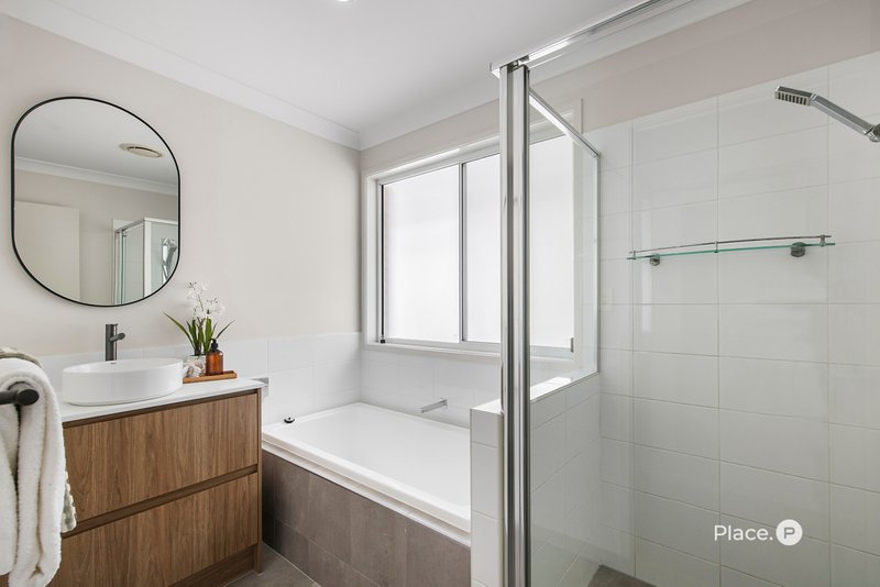 Photo - 352 Richmond Road, Cannon Hill QLD 4170 - Image 15