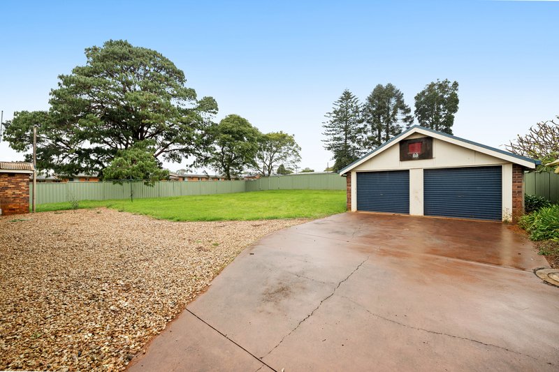 Photo - 352 South Street, Harristown QLD 4350 - Image 14