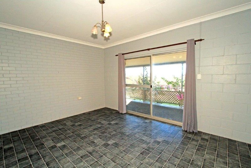 Photo - 352 Waroula Road, Stanwell QLD 4702 - Image 7