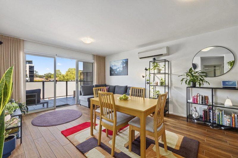 Photo - 35/28 Mort Street, Braddon ACT 2612 - Image 1