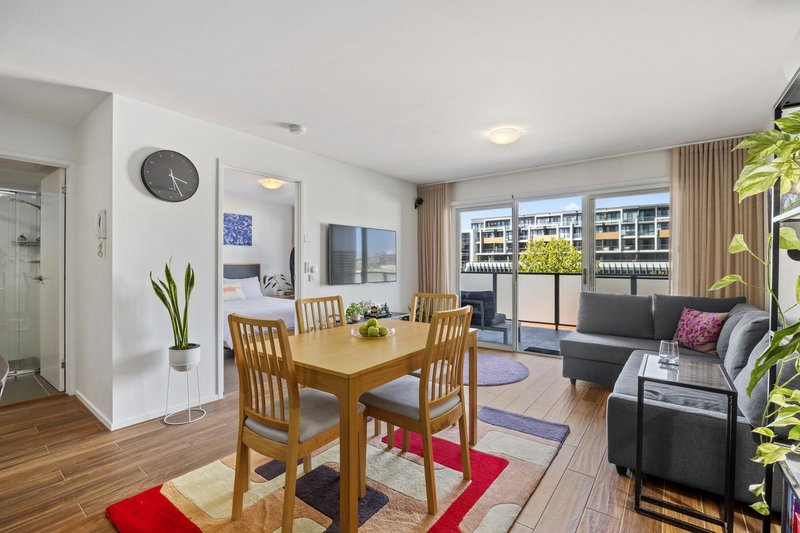 Photo - 35/28 Mort Street, Braddon ACT 2612 - Image 2