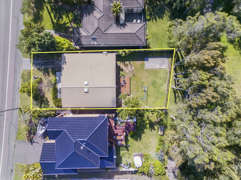 Photo - 353 Lakedge Avenue, Berkeley Vale NSW 2261 - Image 2