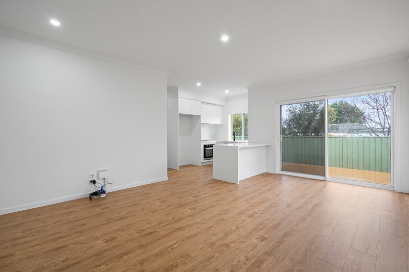 Photo - 3/53 Pecham Street, Glenroy VIC 3046 - Image 4