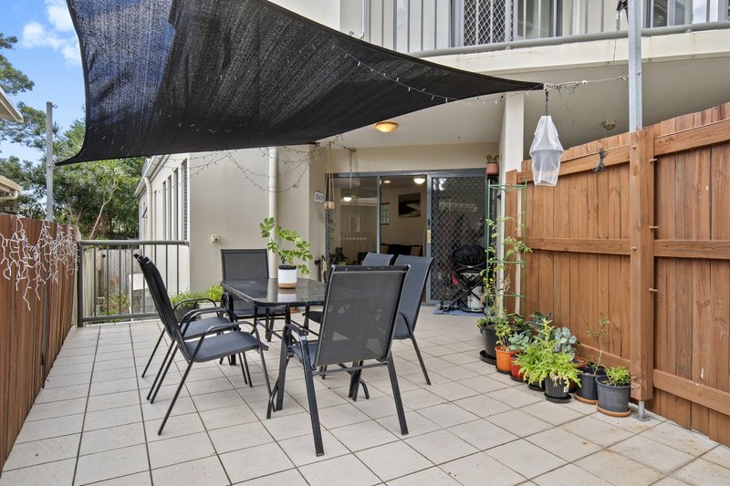 Photo - 3/53 Petrel Avenue, Mermaid Beach QLD 4218 - Image 2