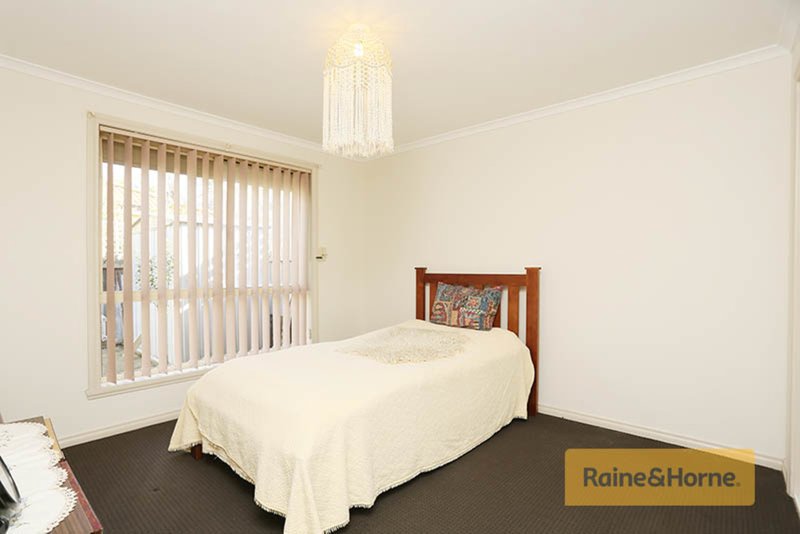 Photo - 3/53 Staughton Street, Melton South VIC 3338 - Image 6