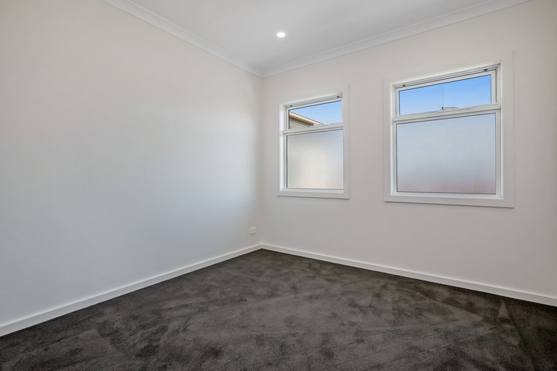 Photo - 3/53a Dundee Street, Reservoir VIC 3073 - Image 12