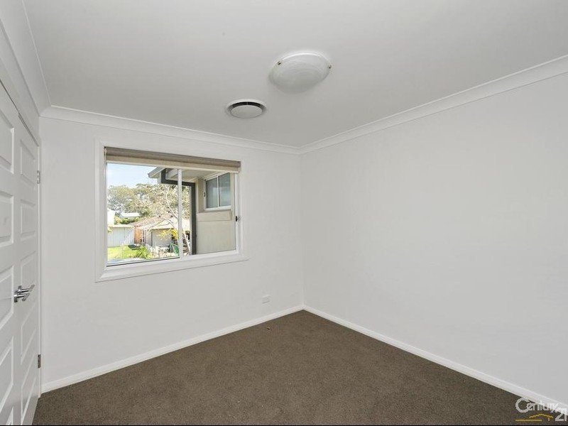 Photo - 3/54-56 Cromarty Road, Soldiers Point NSW 2317 - Image 10