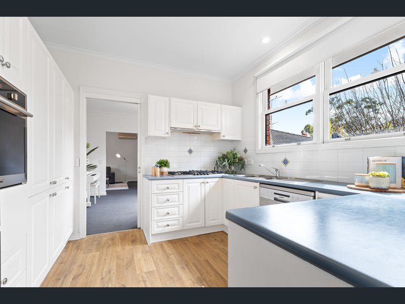 Photo - 3/54-56 Fordham Avenue, Camberwell VIC 3124 - Image 3