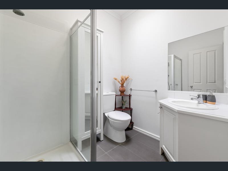 Photo - 3/54-56 Fordham Avenue, Camberwell VIC 3124 - Image 10