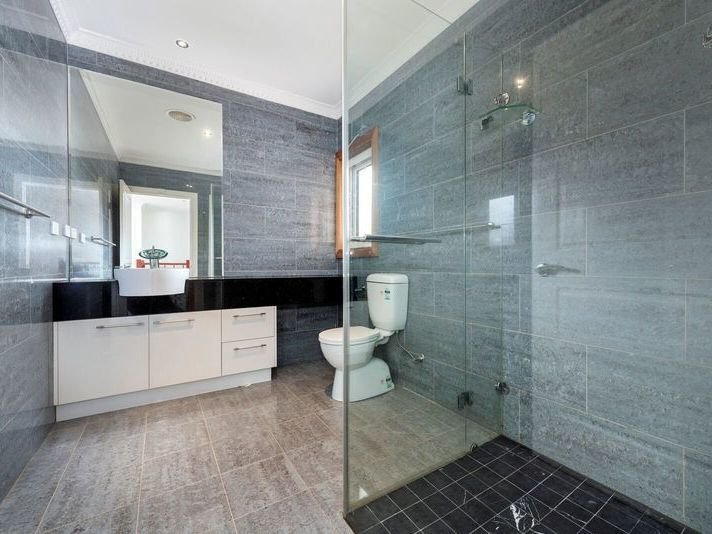 Photo - 3/54 Alfred Street, Kew VIC 3101 - Image 12