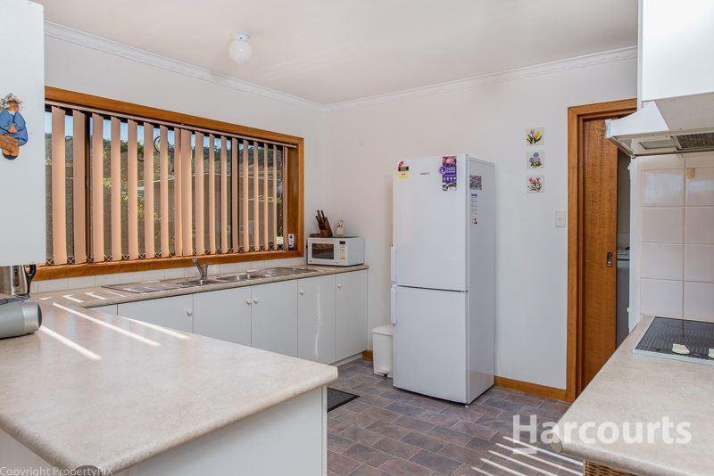 Photo - 354 Clarence Street, Howrah TAS 7018 - Image 7