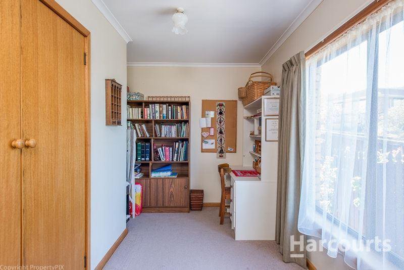 Photo - 354 Clarence Street, Howrah TAS 7018 - Image 11