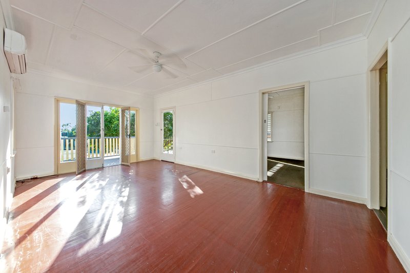 Photo - 354 Dean Street, Frenchville QLD 4701 - Image 2