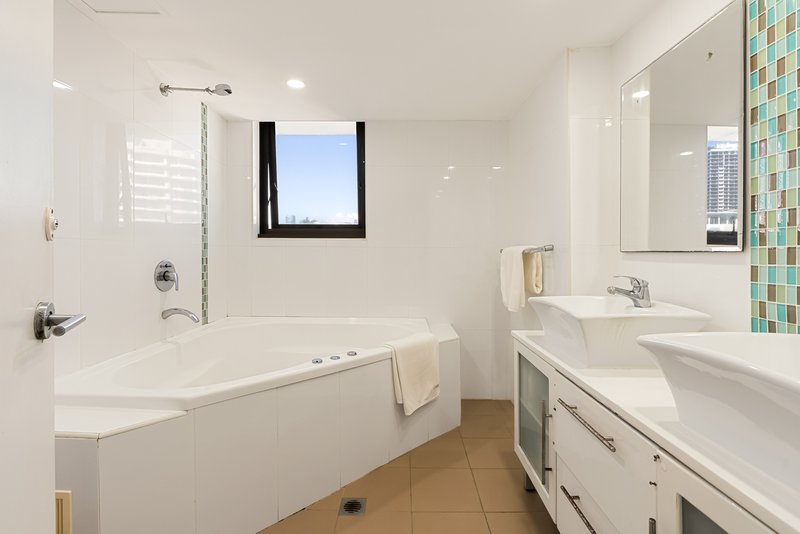 Photo - 35/4 Thornton Street, Surfers Paradise QLD 4217 - Image 14
