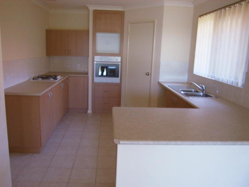 Photo - 3/54 Tuckey Street, Mandurah WA 6210 - Image 5