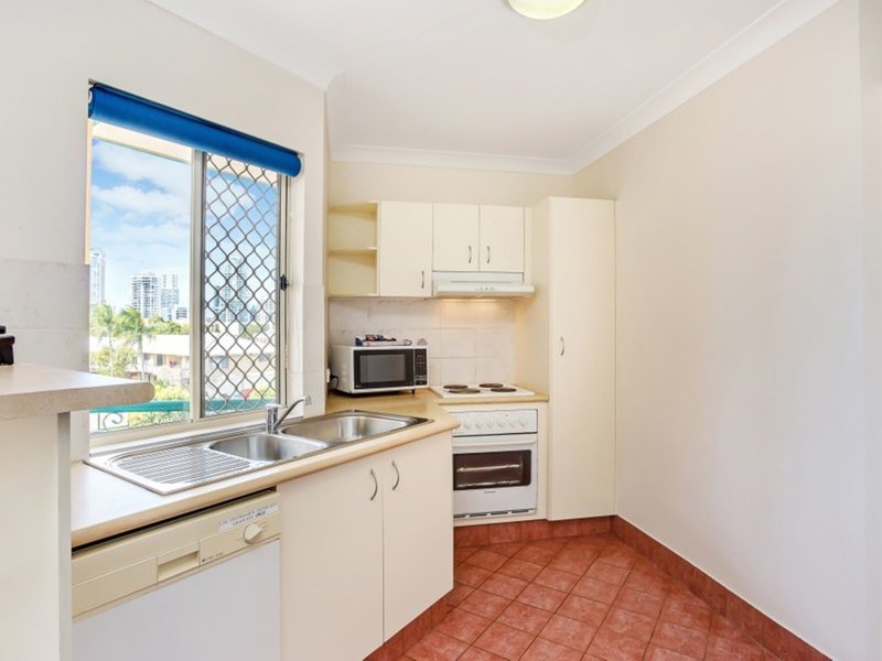 Photo - 35/40 Burra Street, Chevron Island QLD 4217 - Image 5