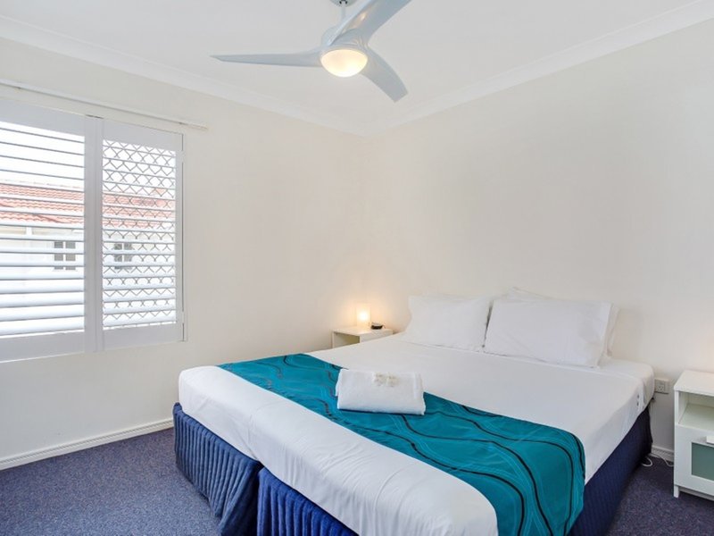 Photo - 35/40 Burra Street, Chevron Island QLD 4217 - Image 6